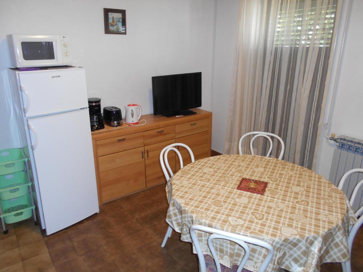 Apartmani Otavio Ровинь Экстерьер фото